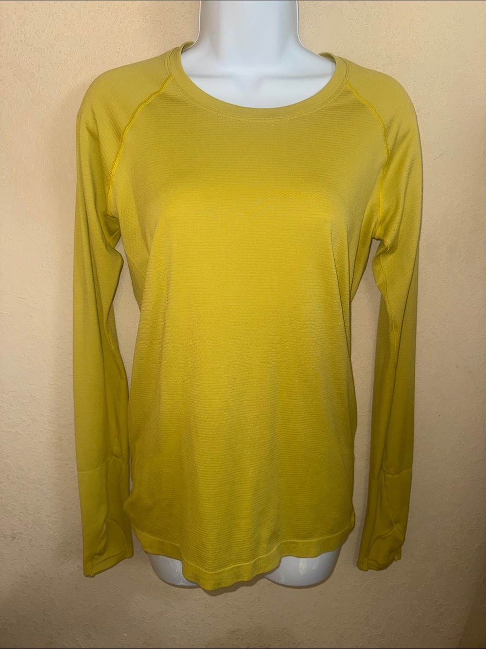 lululemon athletica swiftly tech Women's Long-Sleeve Crewneck Top - Yellow/green